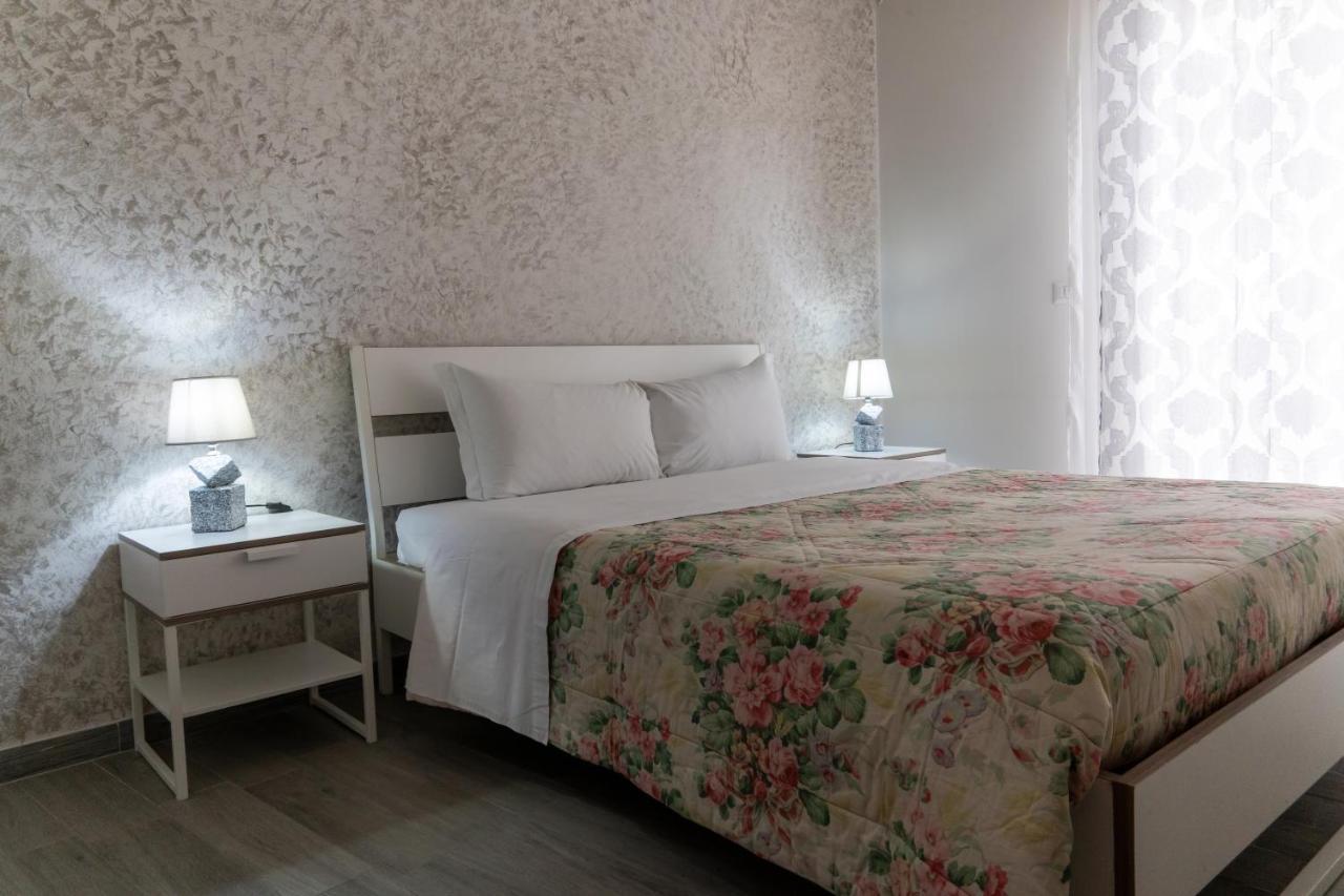Nick & Santo'S Holiday Homes R Giardini-Naxos Exterior foto